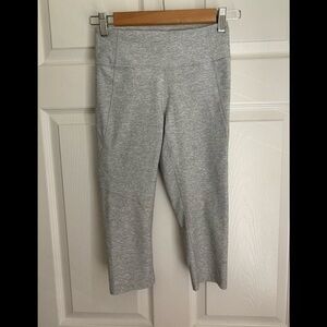 Outdoor voices capris short leggings